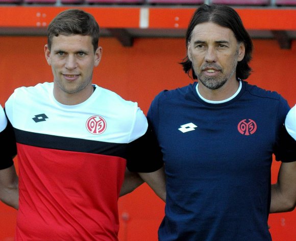 Heimatliche Laute können Fabian Frei und Martin Schmidt austauschen. Doch die Tatsache, dass der Trainer ein Landsmann ist, war nicht ausschlaggebend für den Wunsch des Schweizer Nationalspielers, nach Mainz zu wechseln.