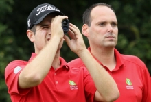 Die Regionalliga liegt für den MGC, das ist auch ohne Entfernungsmesser klar, schon direkt vor Augen: Nicholas Plaumann und MGC-Sportdirektor Thomas Binger dürfen sich nach dem Heimspieltag auf dem Budenheimer Platz über die vorzeitige Oberliga-Meisterschaft freuen. 