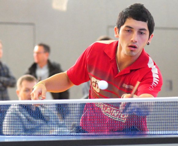 Stark besonders im Achtelfinale gegen den favorisierten Mexikaner Marcos Madrid, Pech im Viertelfinale mit vergebenem Matchball: Der Chilene im 05-Tischtennisteam, Felipe Olivares, erreichte im Einzelwettbewerb der Panamerikanischen Spiele in Toronto den fünften Platz.