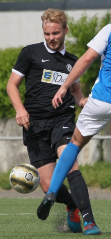Dennis Steinbrecher hätte in Grünstadt in der ersten Halbzeit um ein Haar den 1:1-Ausgleich erzielt. Der Kopfball des Innenverteidigers wurde auf der Linie gestoppt.