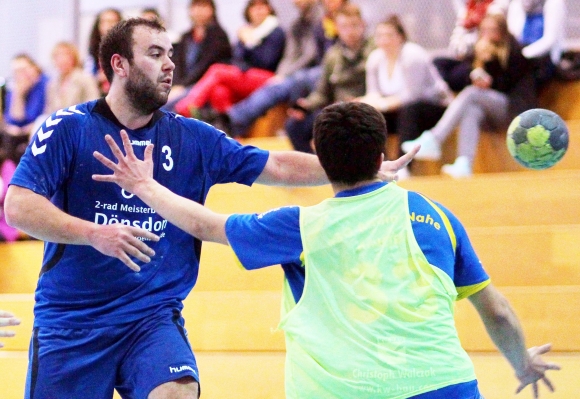 Ein dickes Torpolster wollen sich Andreas Born und die SG Bretzenheim am Sonntag im ersten Relegationsspiel in eigener Halle gegen die TuS Kirn erarbeiten.