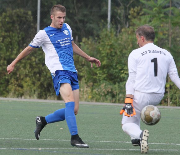 Den Siegtreffer für Fortuna Mombach erzielte Vladic nach einer Stunde Spielzeit durch eine eiskalt genutzten Eins-gegen-eins-Situation vor dem ASV-Tor.