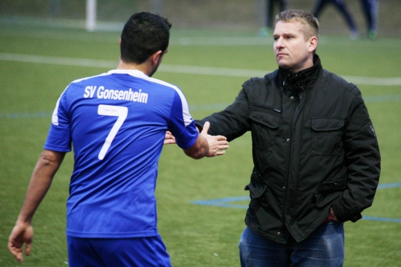 Zufrieden mit dem 0:0: SVG-Coach Jörg Jansohn (r.) und sein Kotrainer Babak Keyhanfar, der diesmal nicht zum Einsatz kam.