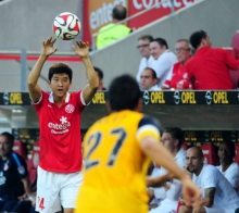 Wie viele Spiele Joo-Ho Park noch für die 05er absolvieren wird, ist fraglich. Gut möglich, dass der Südkoreaner vor Montagabend nach Dortmund wechselt.