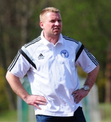 Sieht sein Team in der Außenseiterrolle: SVG-Trainer Jörg Jansohn.