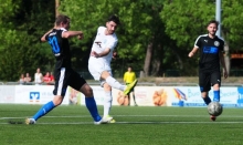 Bleibt beim SV Gonsenheim, zumindest bis zur Winterpause: Torjäger Arif Güclü (Mitte).