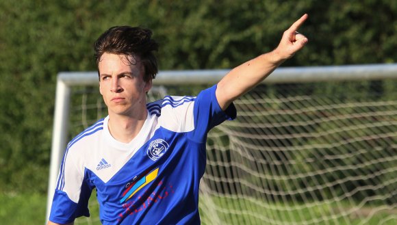 Schoss den SV Klein-Winternheim in Nieder-Olm zum Sieg: Niclas Himioben.