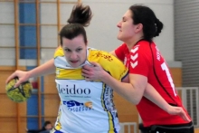 Vera Martens, hier in der vergangenen Saison beim Heimspiel gegen den Startgegner der neuen Runde, HSV Püttlingen, ist der Oberligamannschaft treu geblieben und geht mit der deutlich umformierten Mannschaft in die neue Runde.