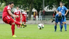 Den macht einer wie Adam Kaya, auch wenn die Fußhaltung am Schluss nicht gesund aussieht: Der Strafstoßtreffer des Stürmers fiel zwar schon nach 20 Minuten, rettete der SVW Mainz letztlich aber einen Punkt gegen den SV Geinsheim.