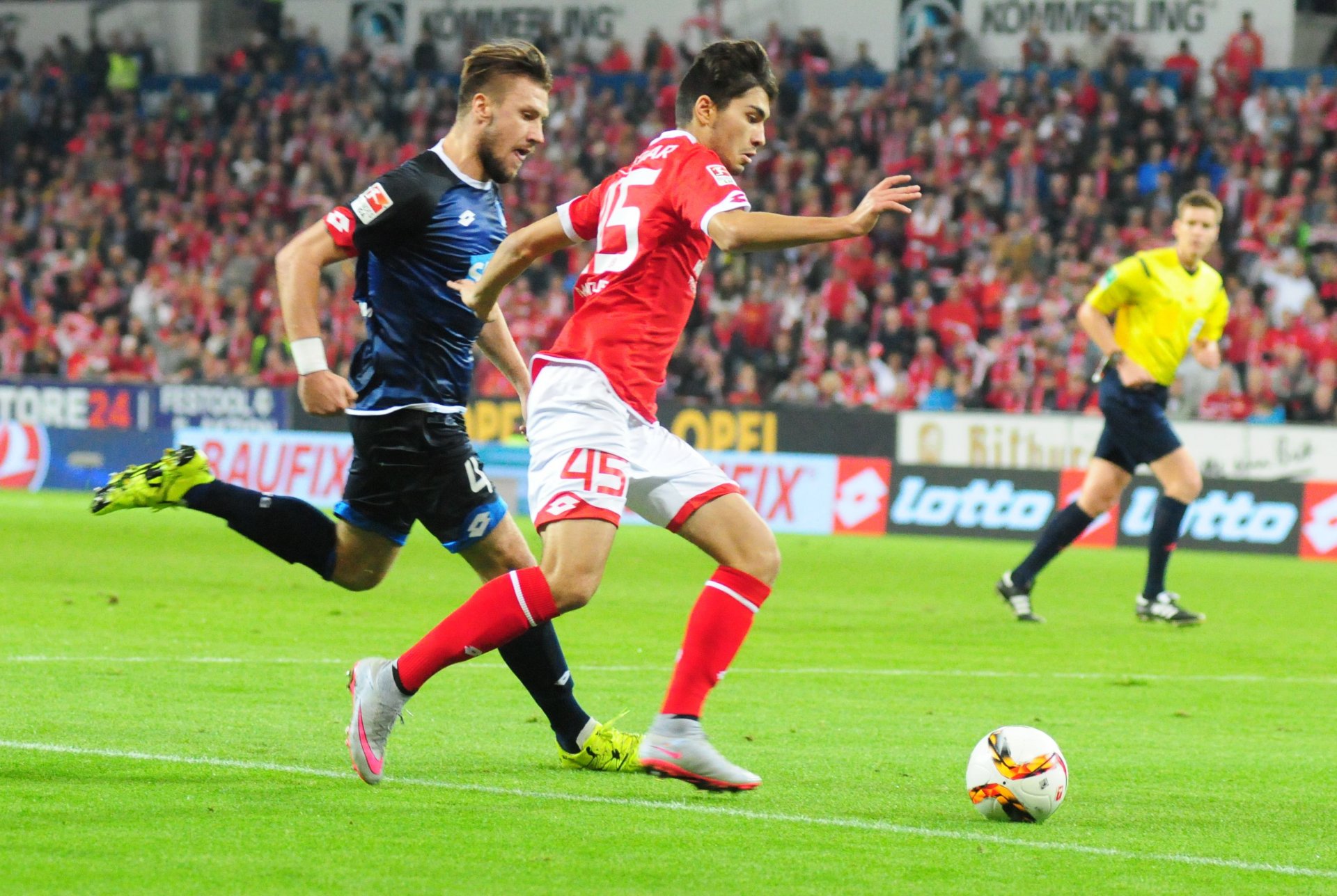 Nebenbei bot die Partie zwei Talenten aus dem 05-Nachwuchs die Bühne fürs Bundesligadebüt: Suat Serdar sorgte in der Schlussphase sogar noch für zwei gefährliche Szenen vor dem Hoffenheimer Tor ...