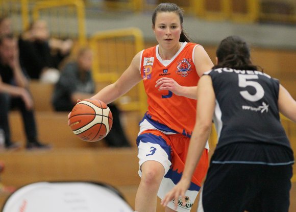 Sieht zwar noch Arbeit aufs Team zukommen, ist aber zuversichtlich: ASC-Spielmacherin Christiane Fischer.