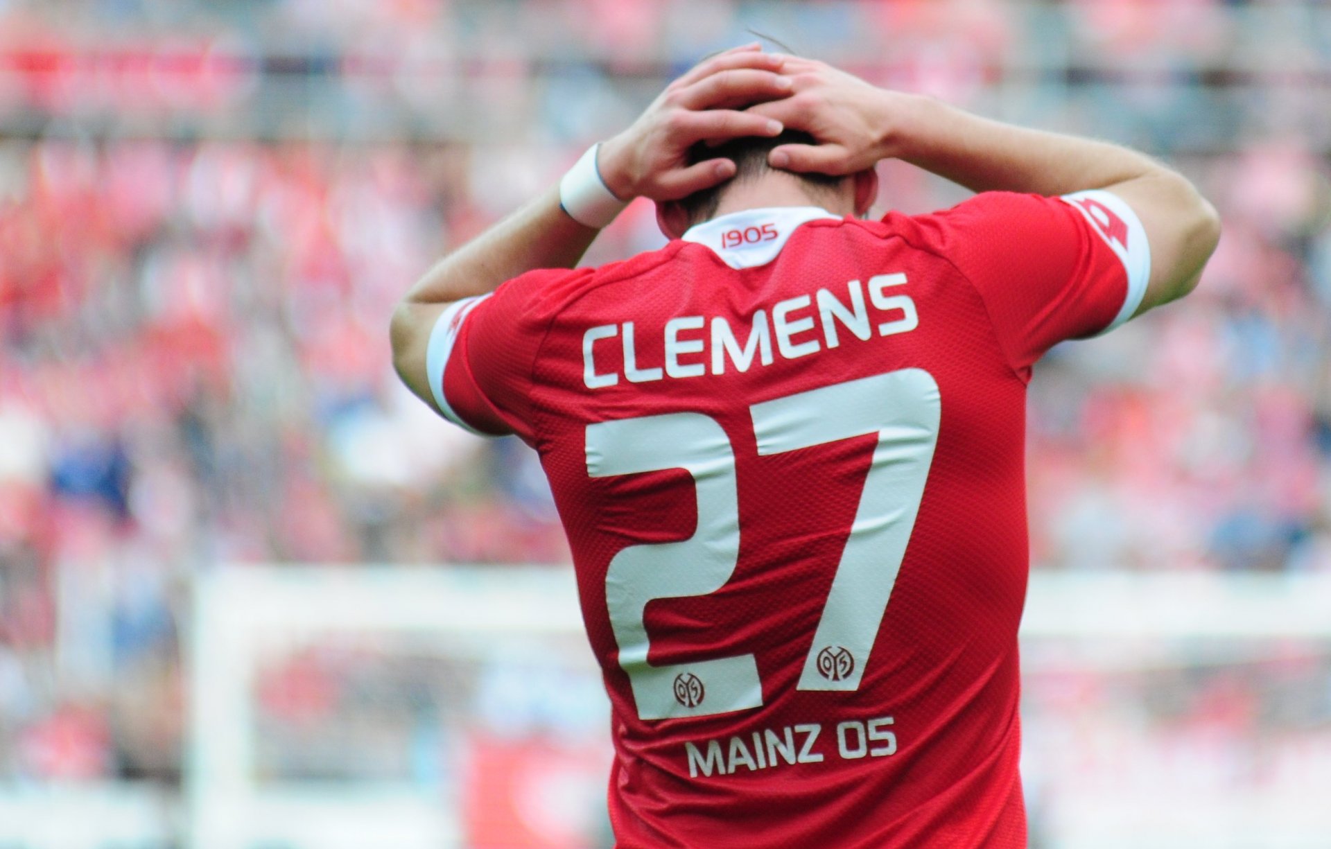 Christian Clemens hatte seine beste Szene – nach einem Zweikampf mit Rafinha nagelte er den Ball an Lattenkreuz – erst beim Stand von 0:3 gehabt.