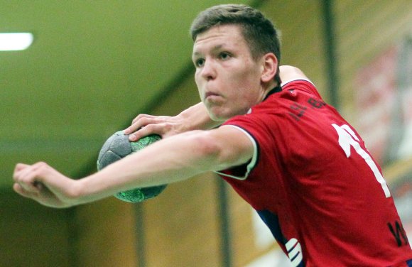 Unhaltbar: JSG-Rückraumschütze Henrik Walb erfreute sich bei der TSG Friesenheim der Freiheiten, die ihm die 6-0-Deckung der Gastgeber gewährte und traf gleich zehn Mal ins gegnerische Tor.