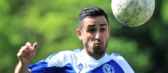 Babak Keyhanfar will am Sonntag zwar noch zur Hochzeitsfeier seines Kumpels Yunus Malli nach Kassel. Zuvor aber brennt er auf die Oberligapartie mit dem SV Gonsenheim gegen die TuS Koblenz.