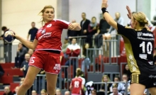 Ob Christine Maric (l.) oder jede andere FSG-Spielerin: Der Leistungsabfall nach dem Seitenwechsel war frappierend. Ursache: unbekannt.