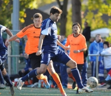 Ruben Grundei (l.) leitete noch vor der Pause die Aufholjagd der TSG Bretzenheim 46 ein, die nach zwei weiteren Treffern erfolgreich beendet war. Doch die Herxheimer Gäste hatten noch einen Treffer parat.