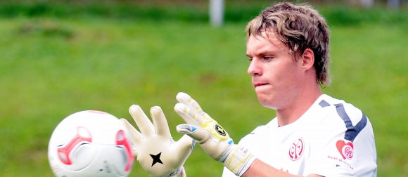 Fängt demnächst Bälle für Darmstadt 98: Christian Mathenia.