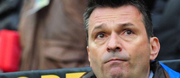 Blitzt da schon das Schalker Blau? Christian Heidel denkt offenbar über einen Wechsel zum S04 nach.