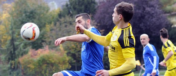 Mal wieder sehr abgezockt: Can Özer brachte den TSV Schott gegen Hertha Wiesbach mit 1:0 in Führung.