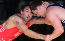 Kündigt für den Kampf in Eisleben die bestmögliche Aufstellung an: ASV-Trainer Davyd Bichinashvili (l.).