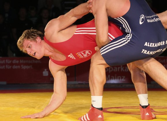 Hannes Wagner machte einen guten Kampf, war der aktivere Ringer, lief aber in einen Konter und verlor. Am Mannschaftserfolg der 88er änderte das allerdings nichts.