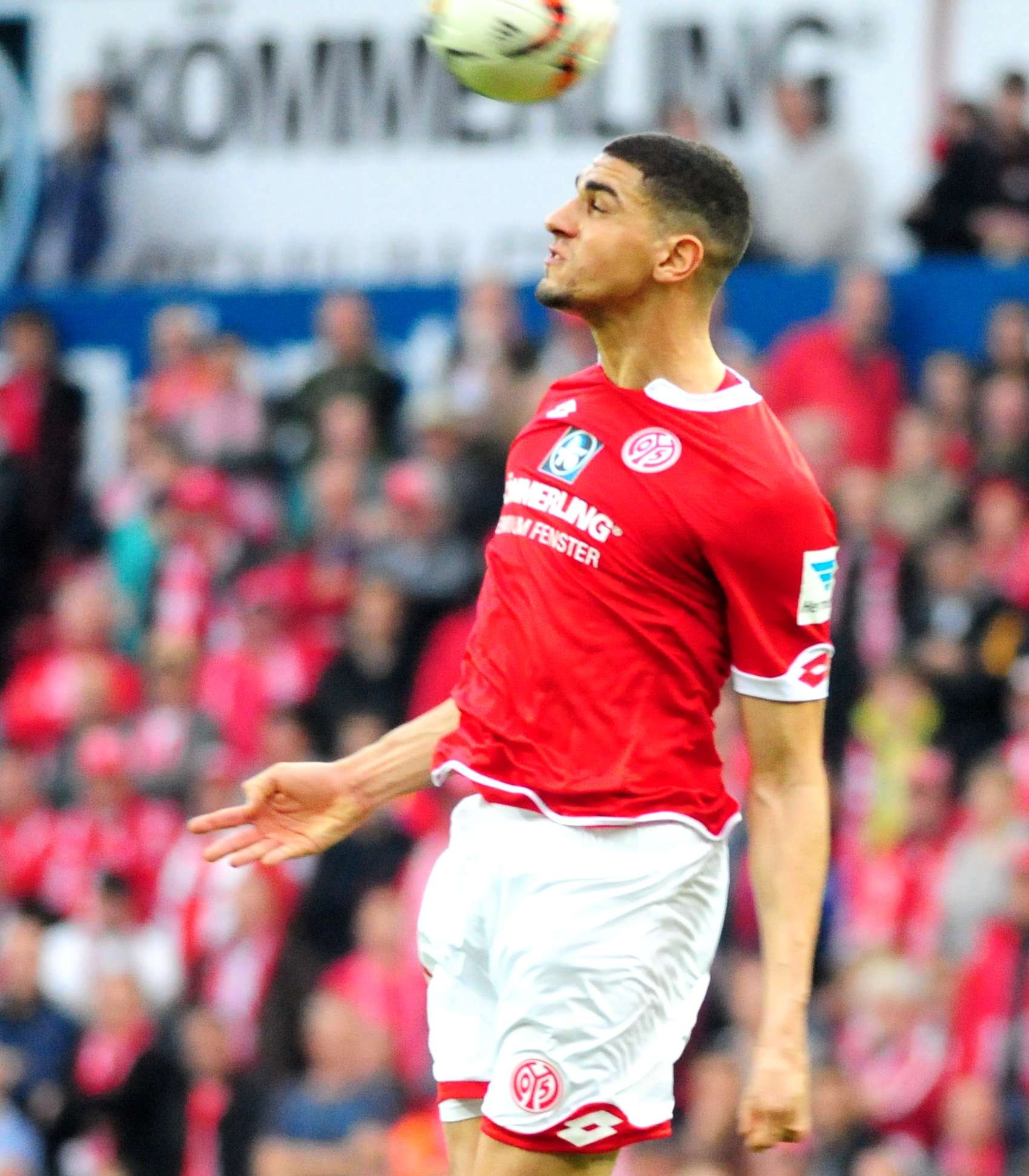 Als rechter Verteidiger hatte Leon Balogun in den vergangenen Partien einige unschöne Momente erlebt. Als Vertreter des erkrankten Stefan Bell in der Innenverteidigung überzeugte der Neuzugang mit Stellungsspiel, Kopfballstärke und Spieleröffnung.