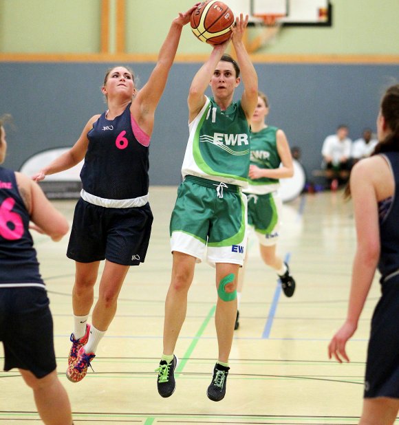 Zu unbedrängten Schüssen kamen Christine Arnold und die DJK Nieder-Olm gegen den BBC Linz selten.derten 