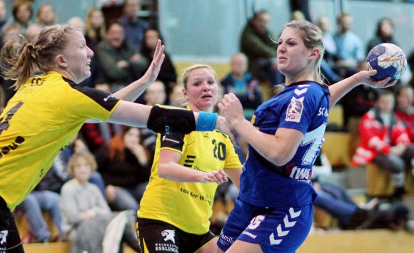 Larissa Platen und die SG TSG/DJK Bretzenheim sahen rund 40 Minuten lang recht chancenlos gegen den TV Nellingen aus. Nach einer unglaublichen Aufholjags erzielte Platen zwei Minuten vor dem Ende den Ausgleich zum 28:28, aber die Gäste hatten noch einen auf Lager..