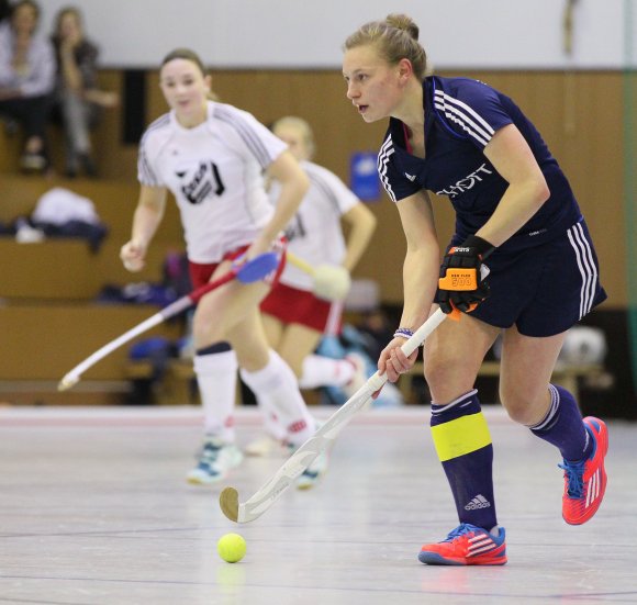 Aline Bessling war gegen die Raumdeckung der Münchnerinnen als vorne platzierte Spitze sehr erfolgreich: Sie erzielte vier der fünf Mainzer Treffer bei Aufsteiger Wacker.