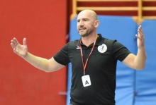 Für Renato Ribic lief es nach einem schwierigen Start mit der FSG Mainz 05/Budenheim II zuletzt besser. Doch vor allem strategische Überlegungen zur künftigen Verknüpfung zwischen Jugendbereich und Aktivenmannschaften der FSG-Vereine ließ die Vereinsführung zur Überzeugung kommen, dass die Ziele mit Jörg Schulze besser zu erreichen sind.