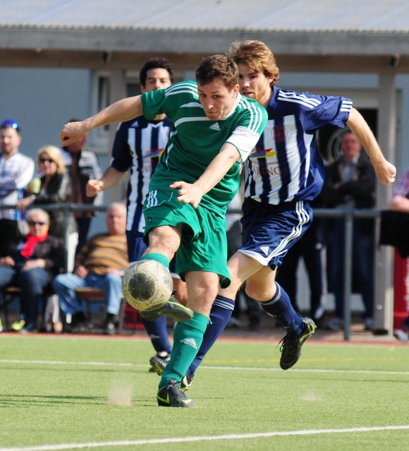 Matchwinner in der Nachspielzeit: Nicolaj Simon traf zum späten 2:1 für die SpVgg Ingelheim II und hielt sein Team so im Aufstiegsrennen.  