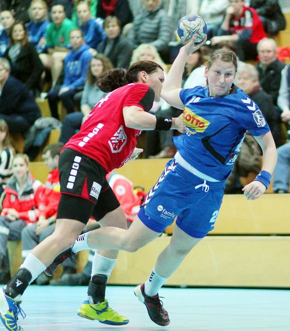 Nach längerer Anlaufzeit in dieser Saison gehört Michelle Chwalek mittlerweile wieder zu den Toptorschützinnen der SG Bretzenheim. In Neckarsulm war die Kreisläuferin mit sechs Feldtoren die einzige Bretzenheimerin mit mehr als zwei Treffern.