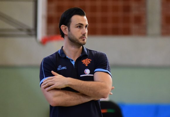 Musste selbst kurz ran: ASC-Trainer Marc Steinbauer.