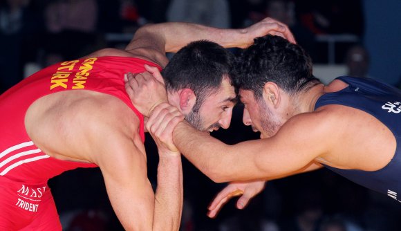 Beim Hinkampf in Mainz setzte sich Kiril Terziev (l.) mit 1:0 gegen Georg Harth durch. Schlechter sollte der 88er auch in Weingarten nicht abschneiden.