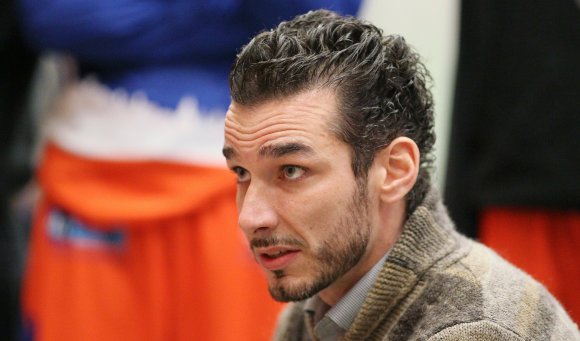 Hofft auf den langen Atem und die richtigen Entscheidungen seiner Spielerinnen: ASC-Trainer Alexander Schoch.