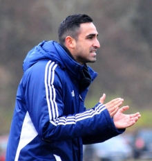 Demnächst bleibt er am Spielfeldrand: Babak Keyhanfar wird im Sommer Cheftrainer des SV Gonsenheim ...