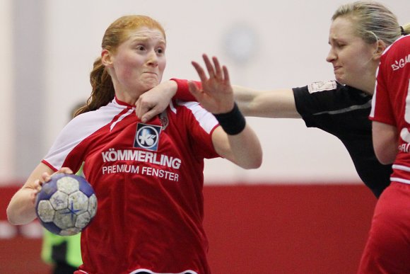 Der Rückraum der FSG Mainz 05/Budenheim (im Bild Tamara Heinzelmann) ist zwar nicht die einzige Stütze des Angriffs, muss gegen die Vulkan-Ladies Koblenz/Weibern aber seinen Part dazu beitragen, die Revanche für die Auftaktniederlage vom September gelingen zu lassen.