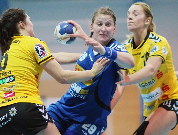 Michelle Chwalek war mit ihren sieben Feldtoren bereits zum achten Mal in diese Saison die Top-Torschützin der Bretzenheimer Mannschaft. In den letzten15 Minuten lief bei ihr wie bei fast allen SG-Spielerinnen offensiv allerdings nichts mehr.