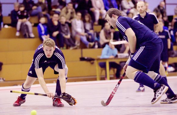 Julius Mundt (r.) und Christian Anders (l.) waren auch gegen den Dürkheimer HC 2 am Toreschießen beteiligt.