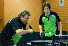 Volker Stippich (l.) und Christian Ditschler verloren ihr Doppel und mit dem TSV Wackernheim auch die gesamte Partie in Oppau.