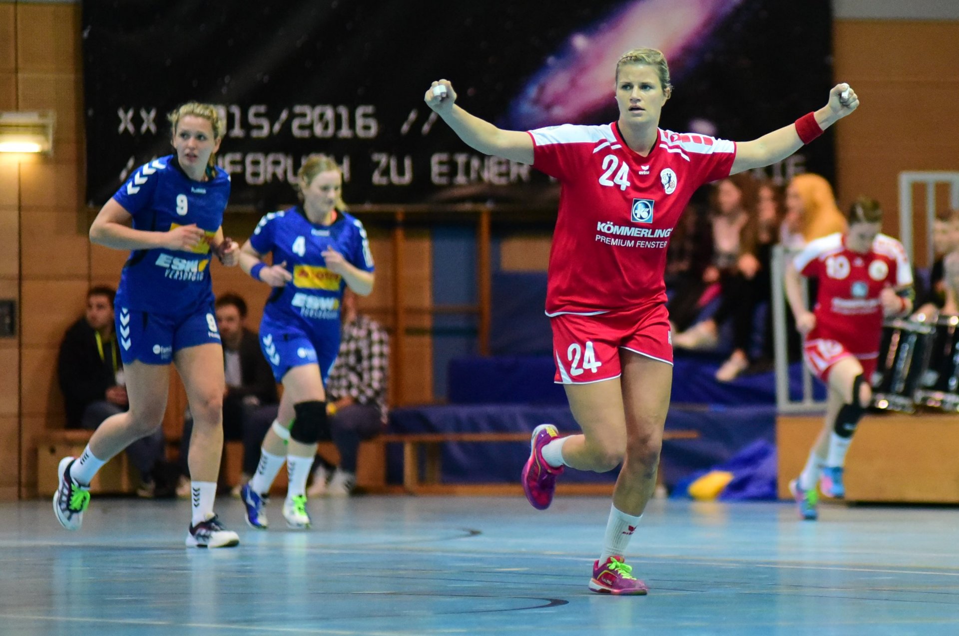 Die Schlussphase der ersten Halbzeit gehörte eindeutig der FSG. Laura Spatz feiert einen ihrer Treffer.