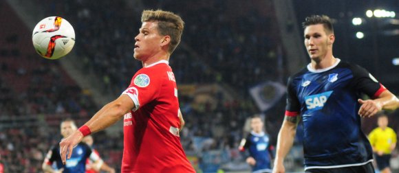 Wechselt zumindest für anderthalb Jahre zum SC Freiburg: Florian Niederlechner verlässt den Bruchweg auf Leihbasis.