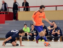 Simon Höss und die TSG Bretzenheim 46 haben sich dazu entschlossen, die Futsalturniere ernsthaft anzugehen. Bis zum Regionalentscheid hat es der Landesligist mit seiner Auswahl schon geschafft, am zweiten Februarwochenende geht es darum, sich für die Deutsche Meisterschaft zu qualifizieren.