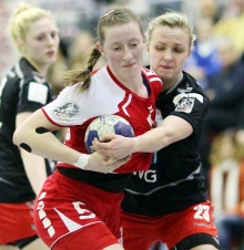 Vielseitigkeit ist das Hauptmerkmal, mit dem Janka Bauer überzeugt. Als Rückraumschützin ist sie ebenso einsetzbar wie als Mittespielerin oder - derzeit ihre Hauptaufgabe - am Kreis. Mainz 05 wie Bauer selbst sehen aber noch Entwicklungspotenzial.