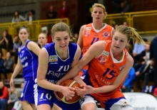 Sowohl Vanessa DeVries (r.) als auch Gabi Jandová gehen gehandicapt in die Partie des ASC Mainz gegen PS Karlsruhe.