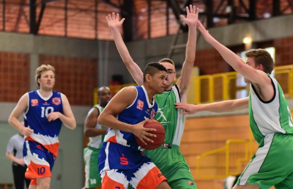 Hat sich zum Topscorer der ASC-Zweiten gemausert: Aaron Orth (hier im Hinrundenspiel gegen den SC Lerchenberg).