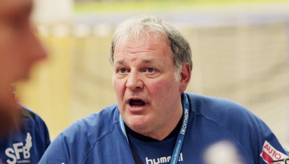 Axel Schneider ist nicht zufrieden mit den Perspektiven, die sich bei den Vorbereitungen für einen möglichen Gang in die Dritte Liga zuletzt ergaben. 