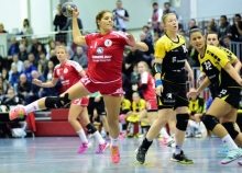 Die erste Halbzeit des Heimspiels der FSG Mainz 05/Budenheim gegen den TV Nellngen war ihr Spiel der Saison. Acht Tore erzielte Kreisläuferin Katharina Wagner in der ersten Halbzeit, gegen eine defensivere Gästedeckung war der Zauber bei der 33:37-Niederlage allerdings vorbei.