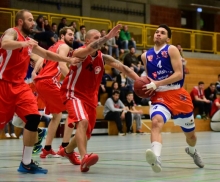 In dieser Szene führt Jerome Gahrs zum Korb. Wohin der Weg des Spielmachers nach der Saison führen oder ob Gahr noch ein Jahr im Theresianum spielen wird, ist noch nicht geklärt.