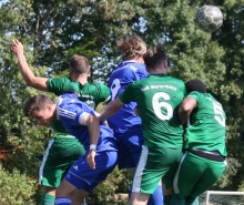 Hart umkämpft und mit etwas Missstimmung versehen war das Derby zwischen der TSG Bretzenheim 46 und der TuS Marienborn in der Hinrunde. Die Gastgeber retteten durch ein spätes Tor des diesmal fehlenden Julian Jaroszewski beim 1:1 einen Punkt.